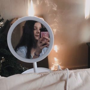 Meet your Posher, Kara